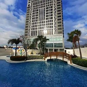 Hotel The Excelsior Pinas