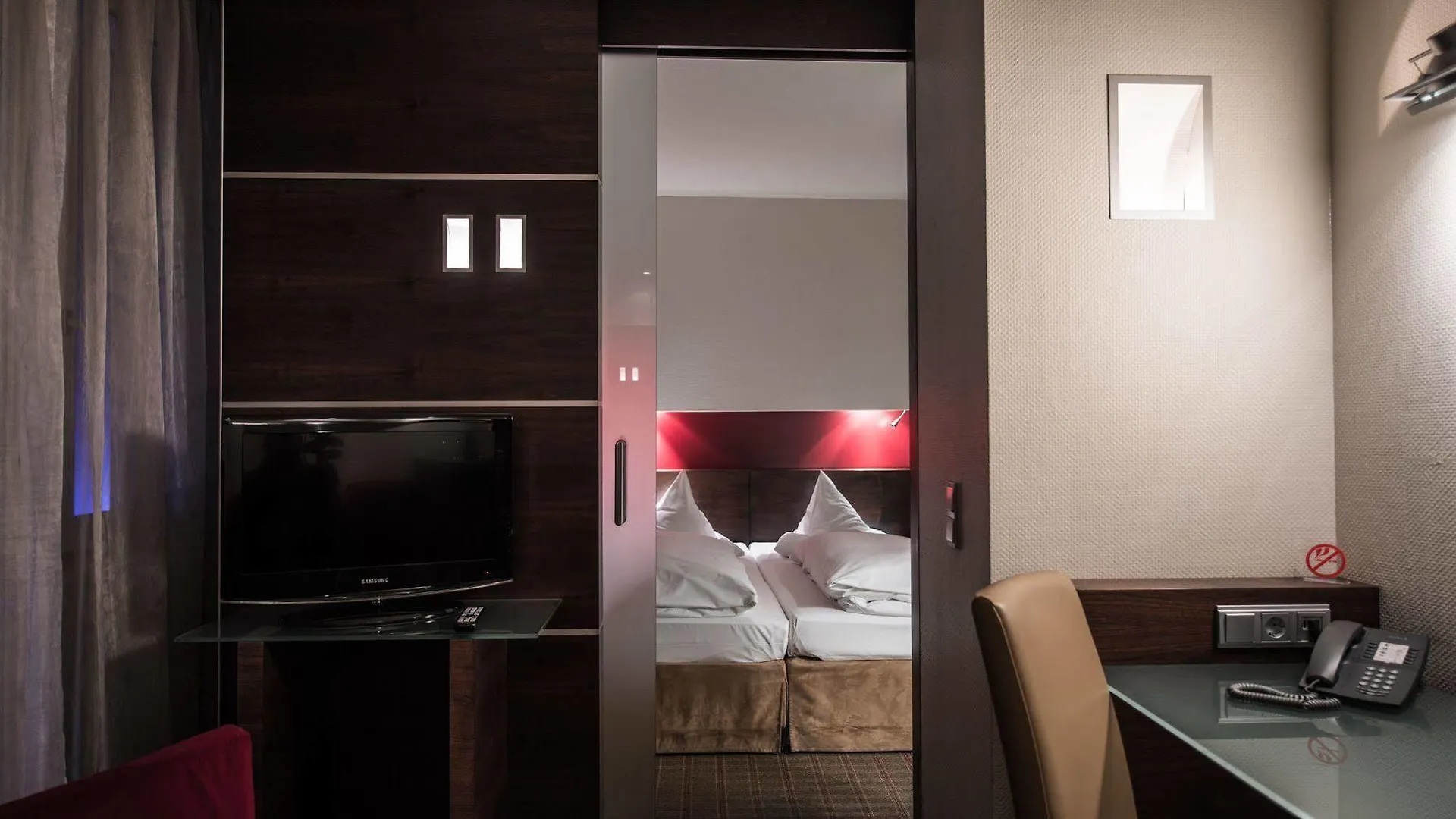 ****  קלן Hotel Am Augustinerplatz גרמניה